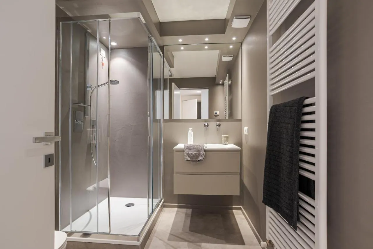 Apartament Suite Tigli - By Myhomeincomo Włochy