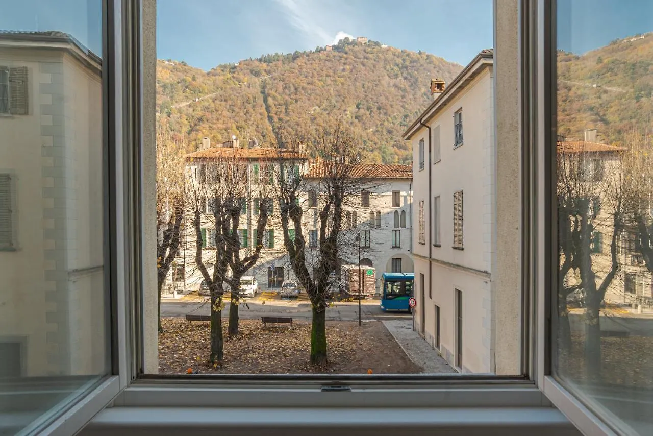Suite Tigli - By Myhomeincomo 0*, Como